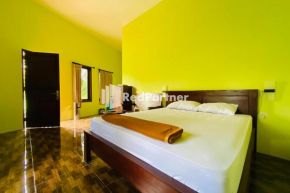 Hotel dan Gazebo Syariah Pinggir Kali Prigen RedPartner